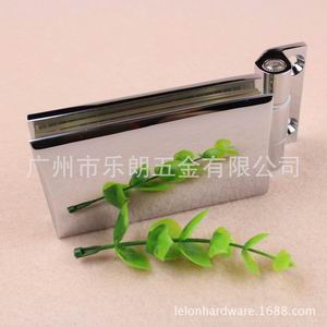 淋浴房隔断玻璃夹哪家好？