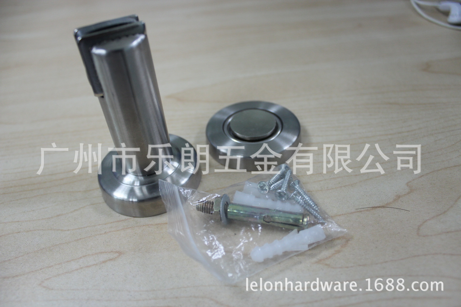 麻豆国产在线看看免费麻豆毛片网RDA-909 不锈钢门吸