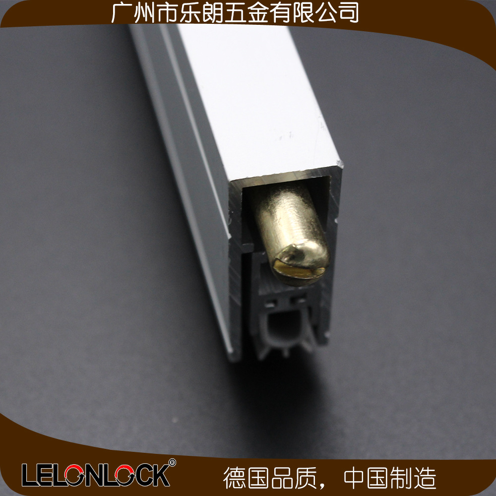 麻豆国产在线看看免费麻豆毛片网门底防尘器