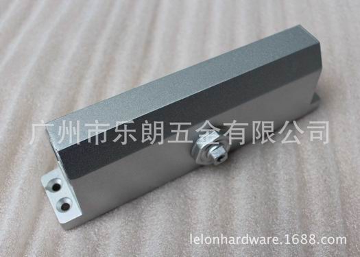 90度定位闭门器哪家好？